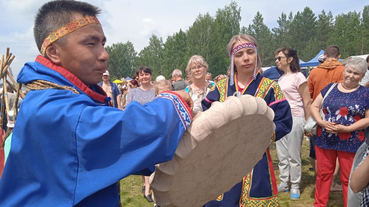 Забытые промыслы и народная кухня: чем удивил Бажовский фестиваль в Челябинской области