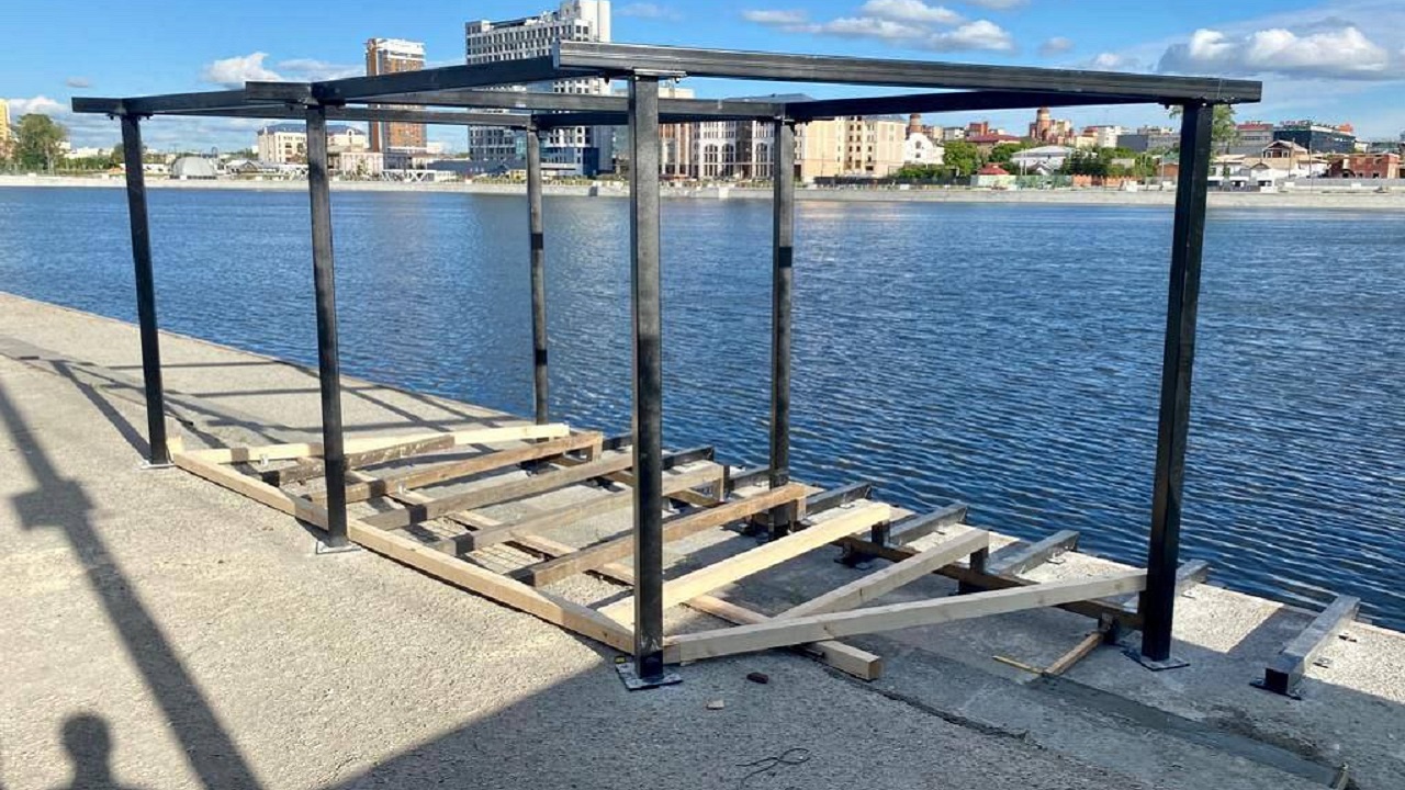 В центре Челябинска готовят к открытию станцию для сапсерферов В центре Челябинска готовят к открытию станцию для сапсерферов