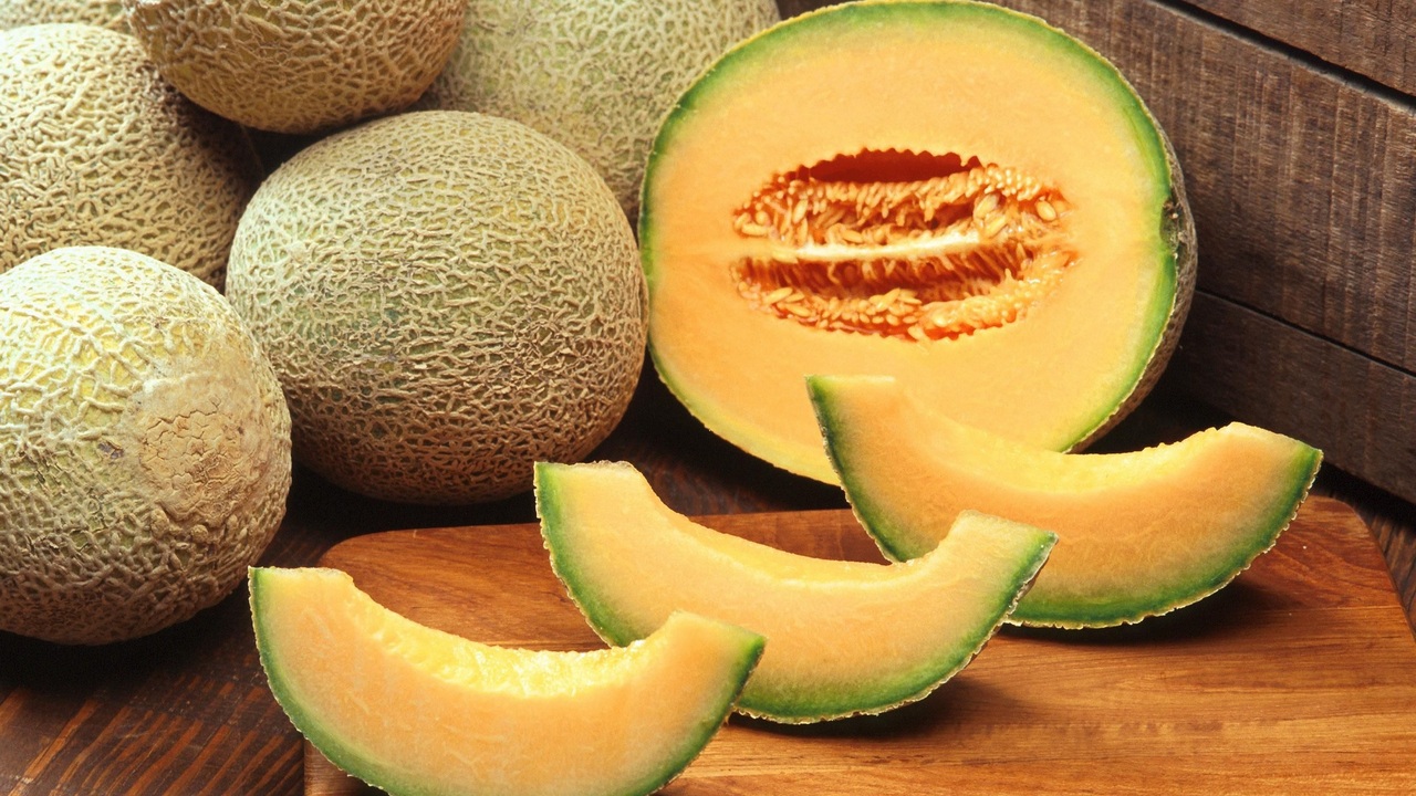 Витамины и химикаты: насколько полезны и вредны арбузы и дыни Витамины и химикаты: насколько полезны и вредны арбузы и дыни