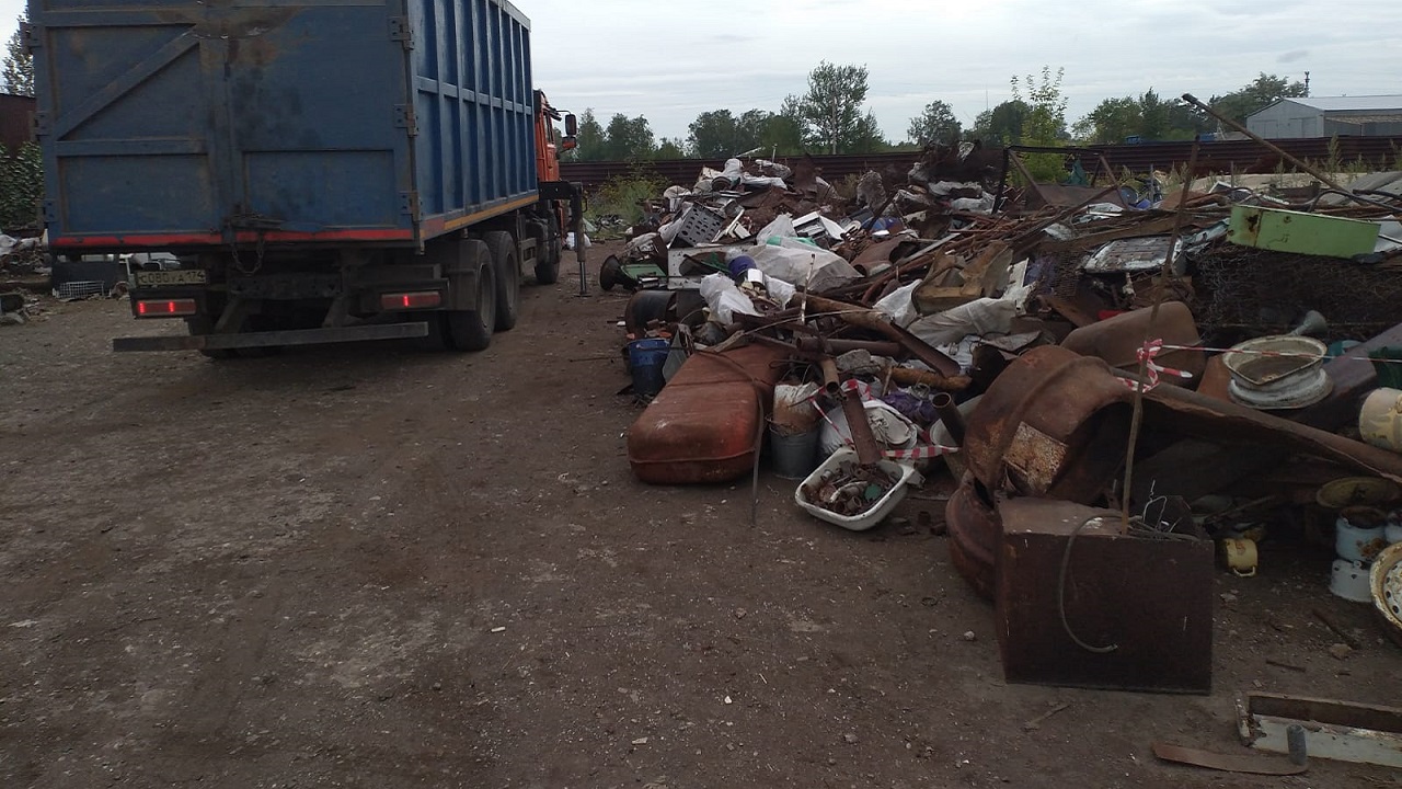 42 тонны нелегального металлолома нашли во дворе у жителя Челябинской области