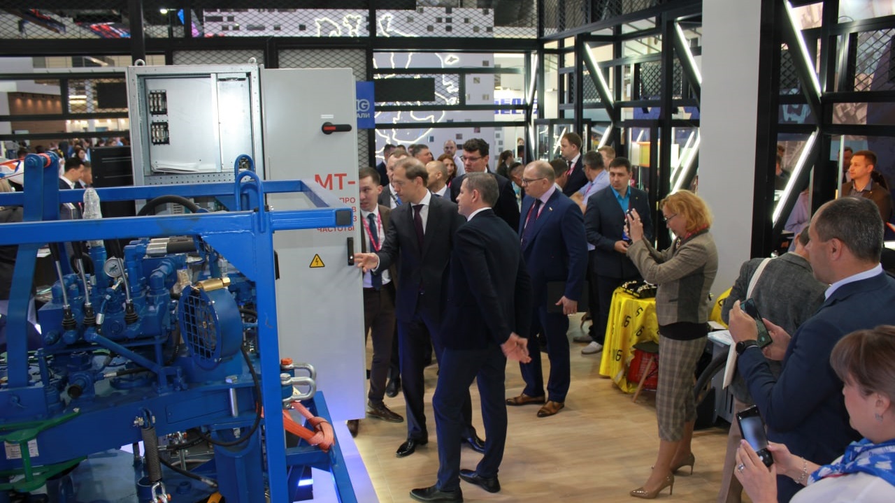 30 стран приняли участие в промышленной выставке "Иннопром-2022"
