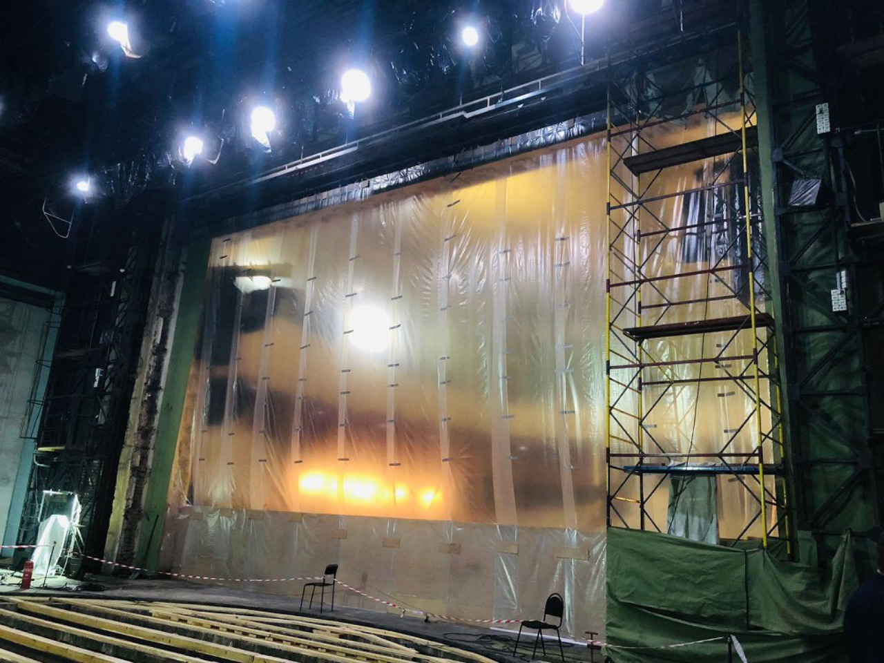 Новая сцена: театр оперы и балета ремонтируют в Челябинске
