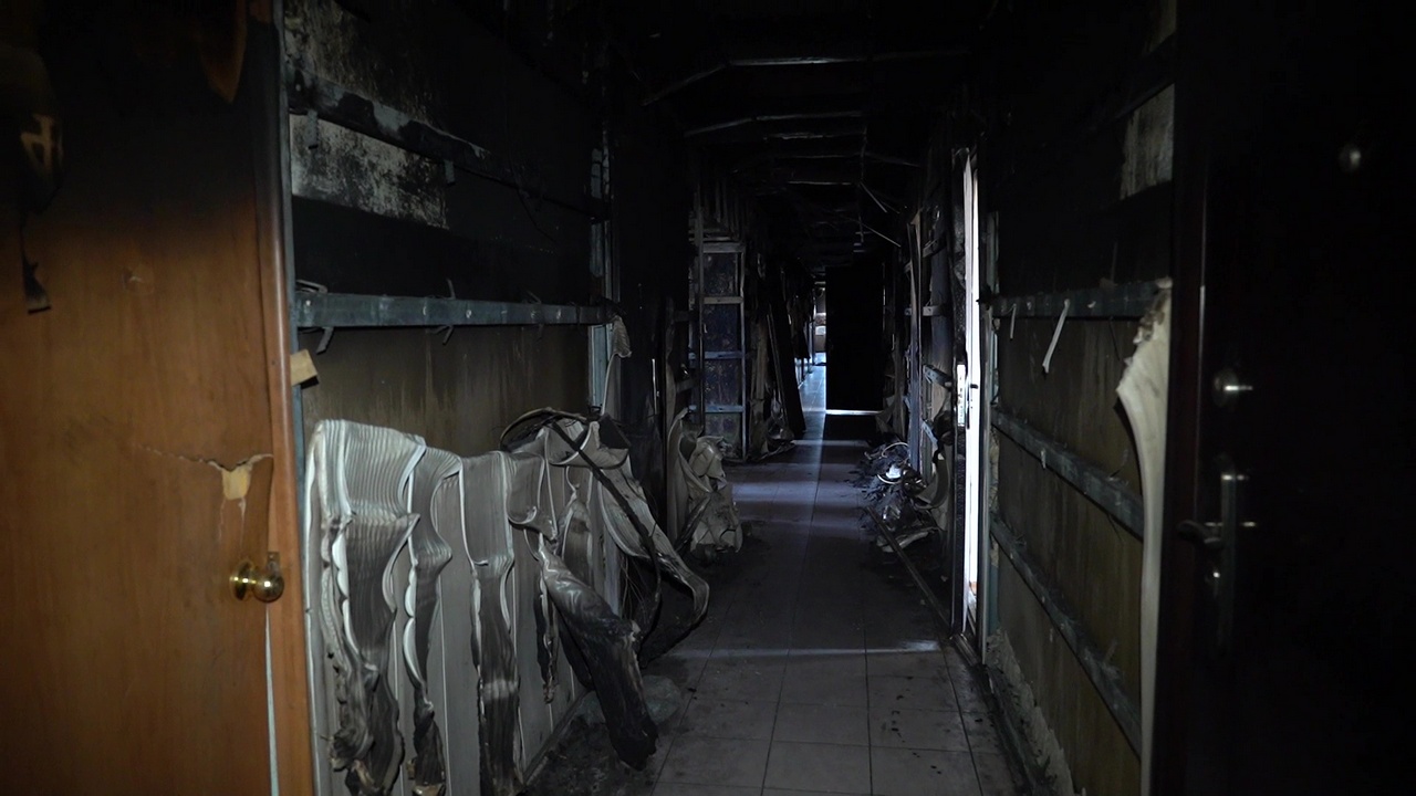 Погорельцы из Златоуста показали, как ютятся на руинах, Фото: ГТРК "Южный Урал"