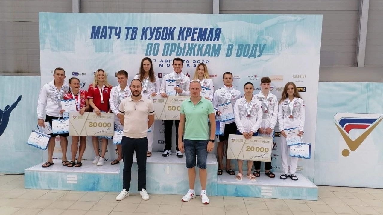 Спортсмен из Челябинска взял бронзу на "Кубке Кремля" по прыжкам в воду Спортсмен из Челябинска взял бронзу на "Кубке Кремля" по прыжкам в воду