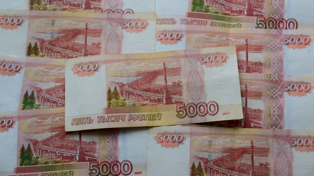 Около 200 фальшивых купюр обнаружили за год в Челябинске