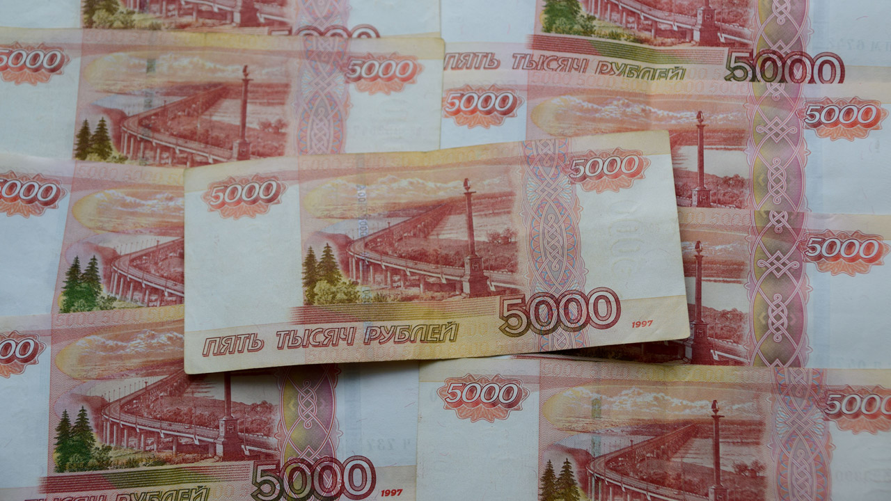 Пенсионер помог задержать курьера-мошенника в Челябинской области Пенсионер помог задержать курьера-мошенника в Челябинской области