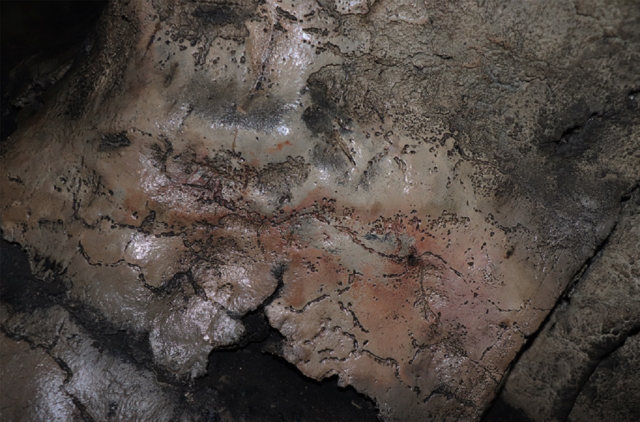 Пещерное искусство: в Челябинской области нашли древнюю инсталляцию