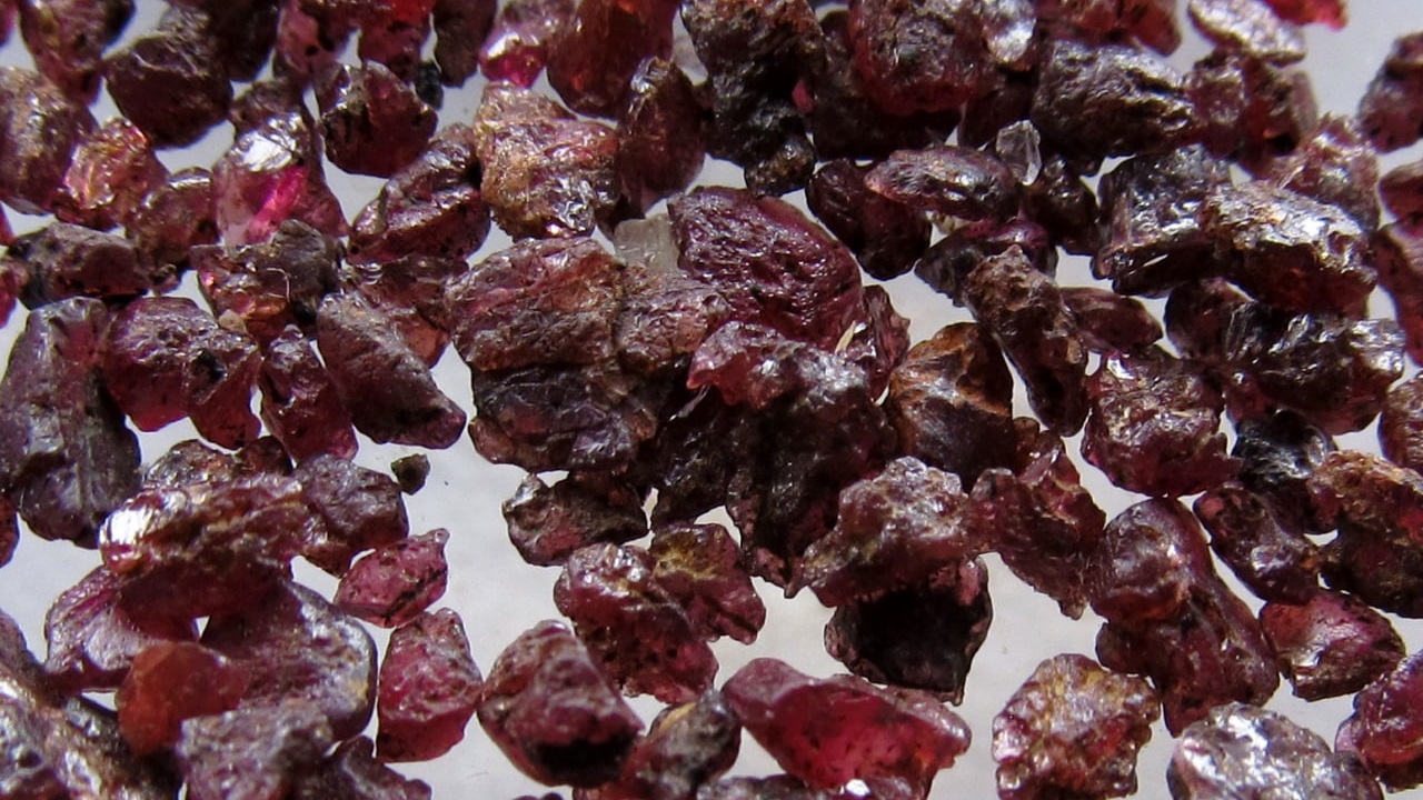 Редкие минералы обнаружили в лесах Челябинской области