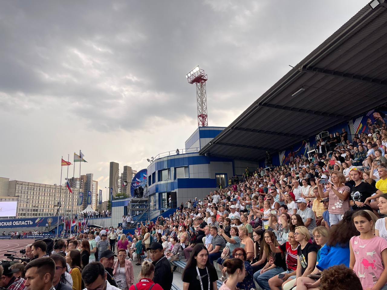 Сильнейшие легкоатлеты страны ставят новые рекорды на стадионе Елесиной в Челябинске