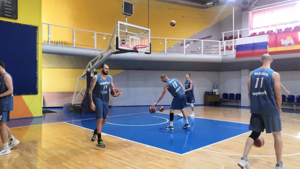 Новый тренер и тактика: как баскетбольный клуб "Челбаскет" готовится к сезону 2022-2023