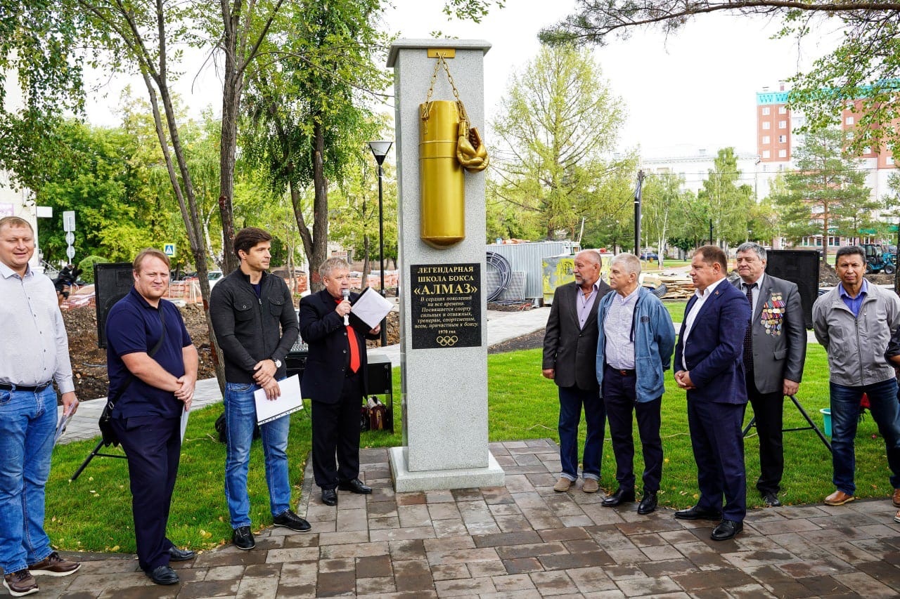 Стела памяти погибшим боксерам появилась в Челябинске 