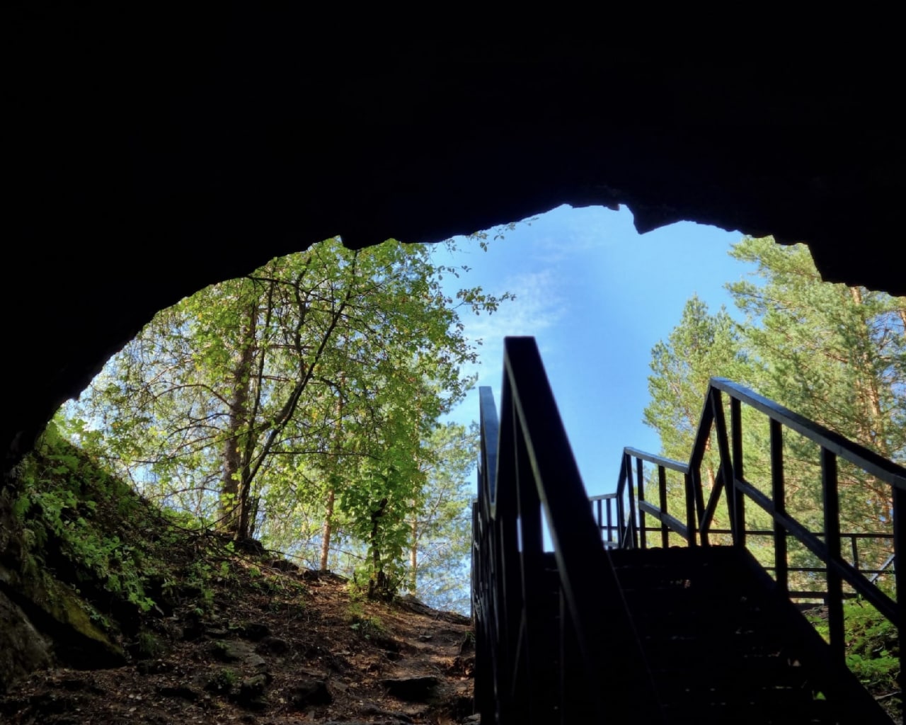 Подземелья и древние загадки: экспедиции по пещерам Южного Урала