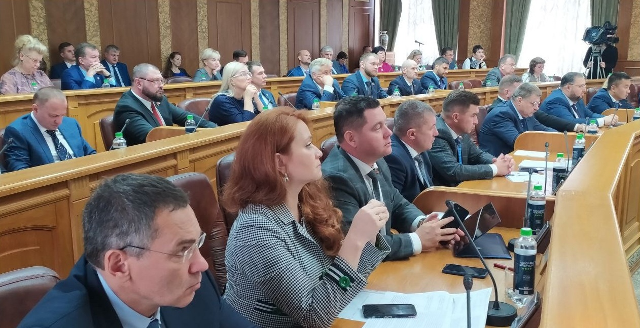В Заксобрании Челябинска решили, что ждёт вынужденных переселенцев и детей участников СВО В Заксобрании Челябинска решили, что ждёт вынужденных переселенцев и детей участников СВО