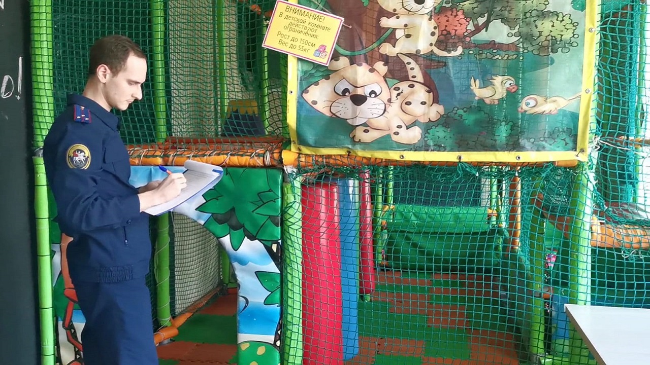 В Челябинской области ребенок сломал позвоночник в игровой комнате