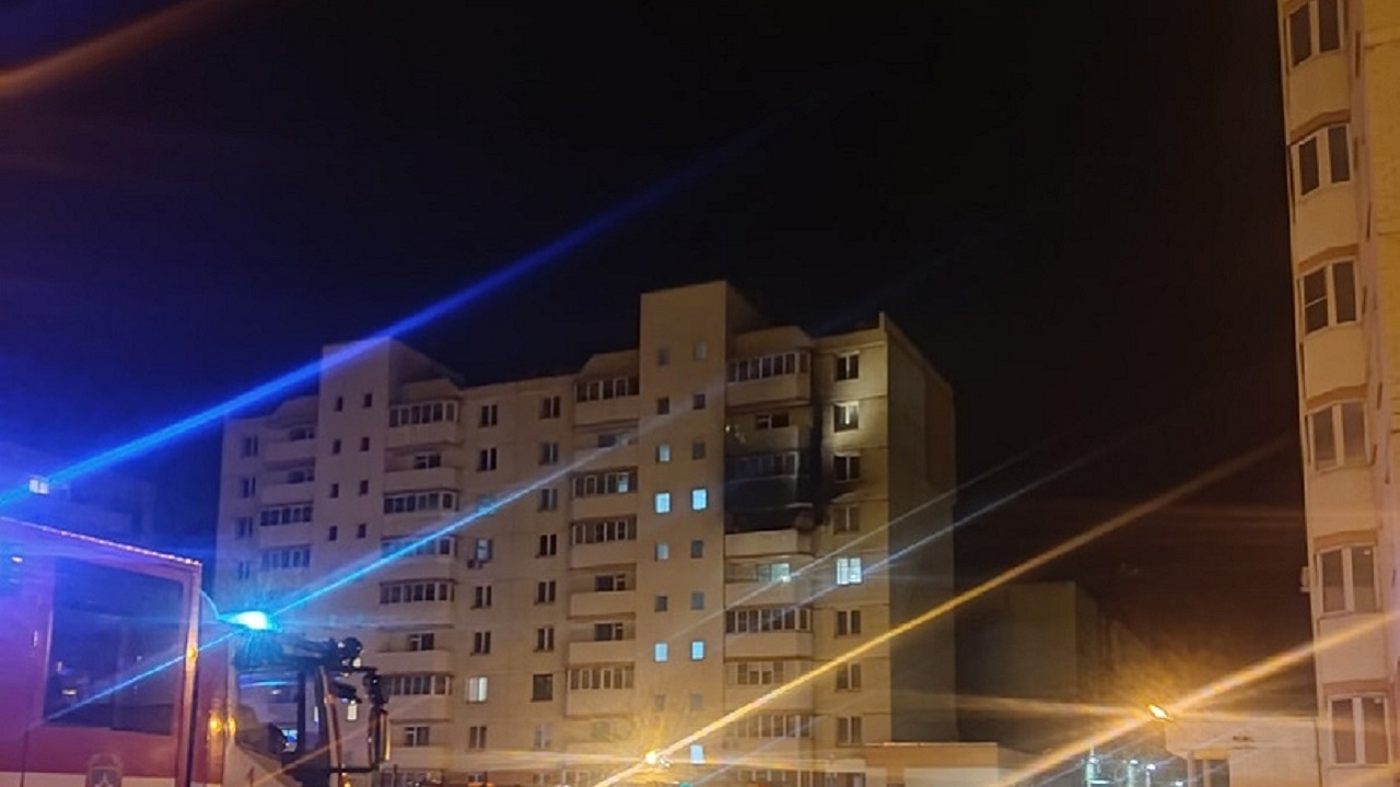 Жильцы многоэтажки в Челябинске эвакуировались из-за пожара Жильцы многоэтажки в Челябинске эвакуировались из-за пожара