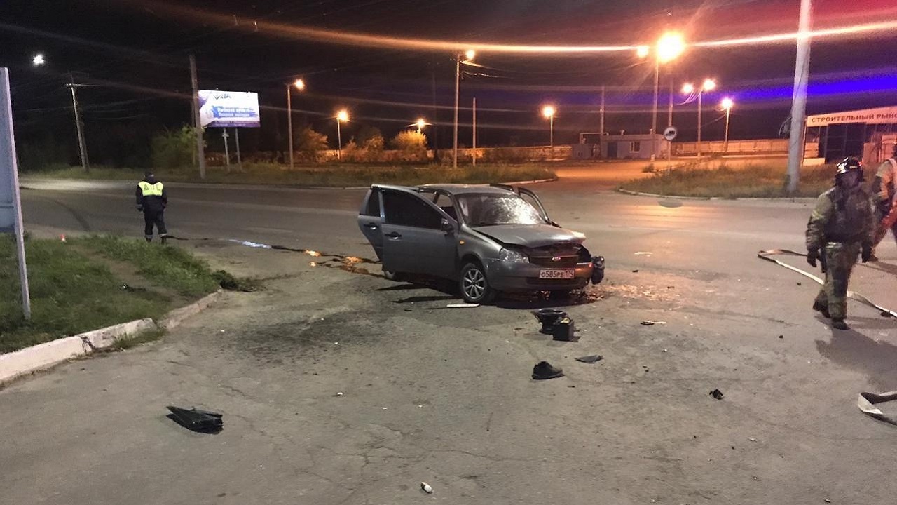 Выбросило из салона: водитель погиб в ДТП в Челябинской области