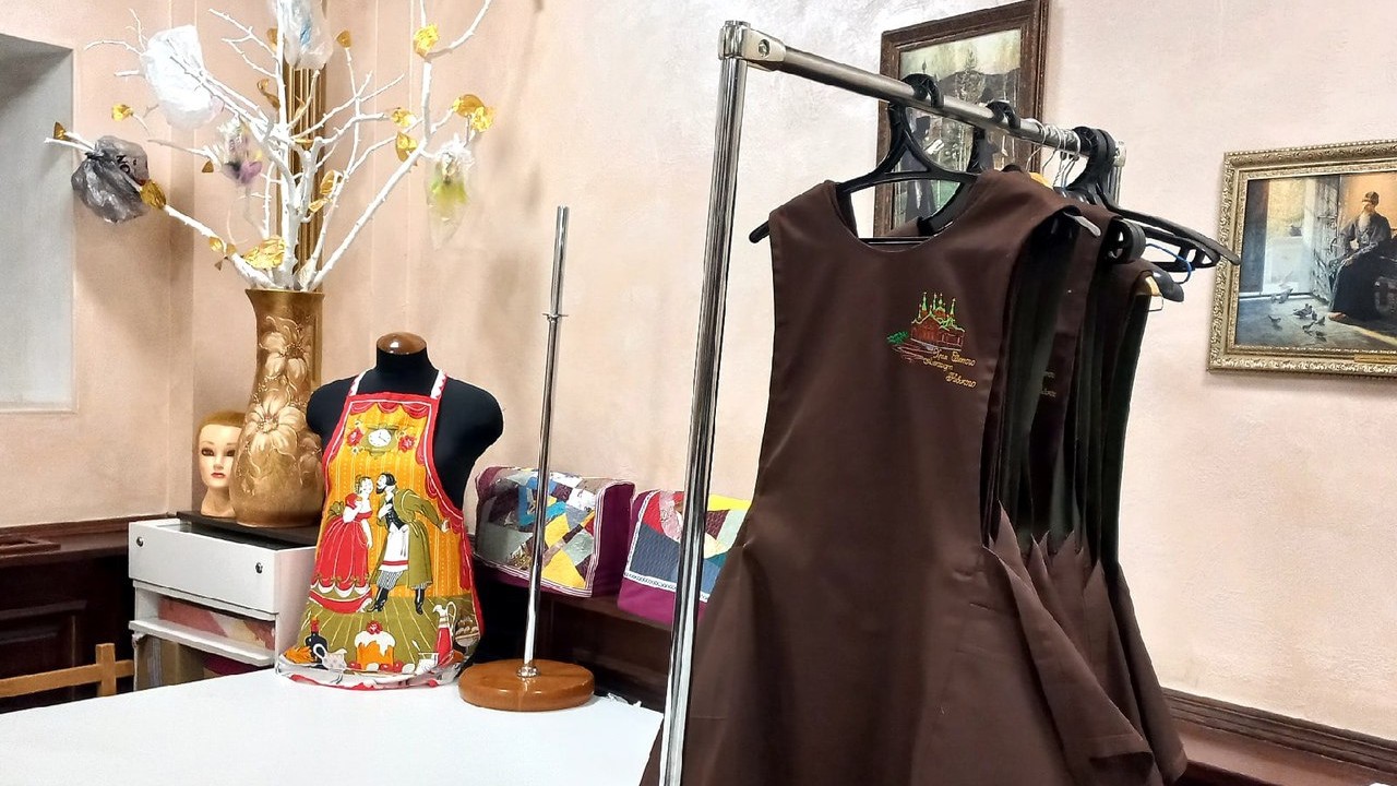 Для сотрудников Александро-Невского храма в Челябинске разработали униформу  