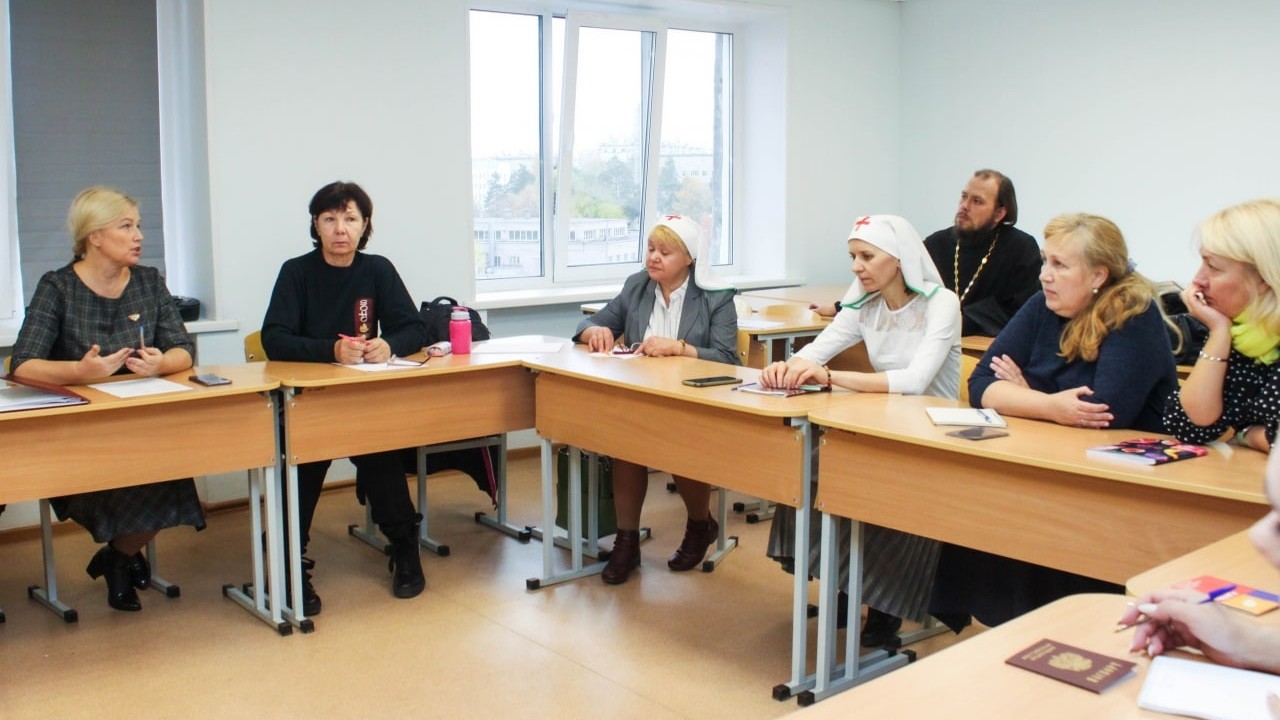 Сестер милосердия начали готовить в Челябинской области