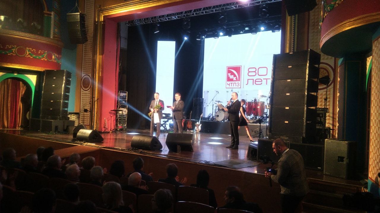 Почетных металлургов наградили на Челябинском трубопрокатном заводе