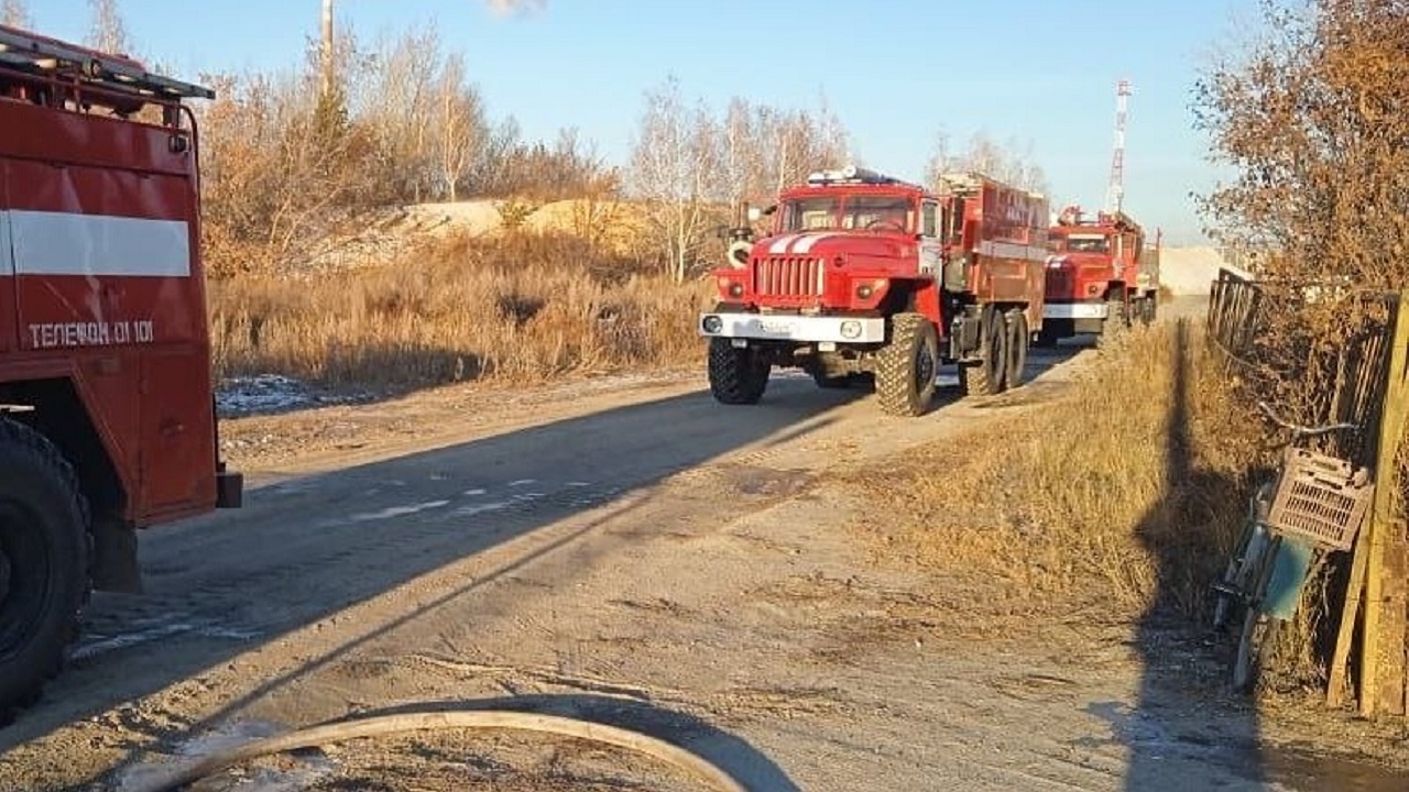 Два человека погибли во время пожара в Челябинской области