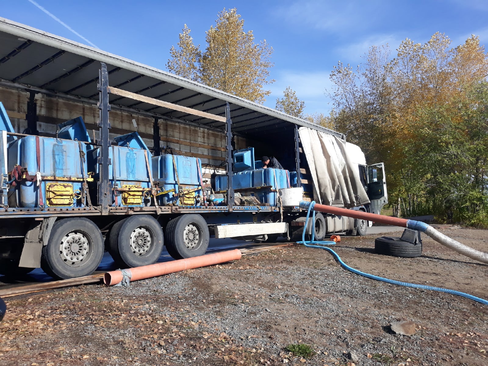 80 тыс. толстолобиков и белых амуров выпустили в водохранилище Магнитогорска 80 тыс. толстолобиков и белых амуров выпустили в водохранилище Магнитогорска