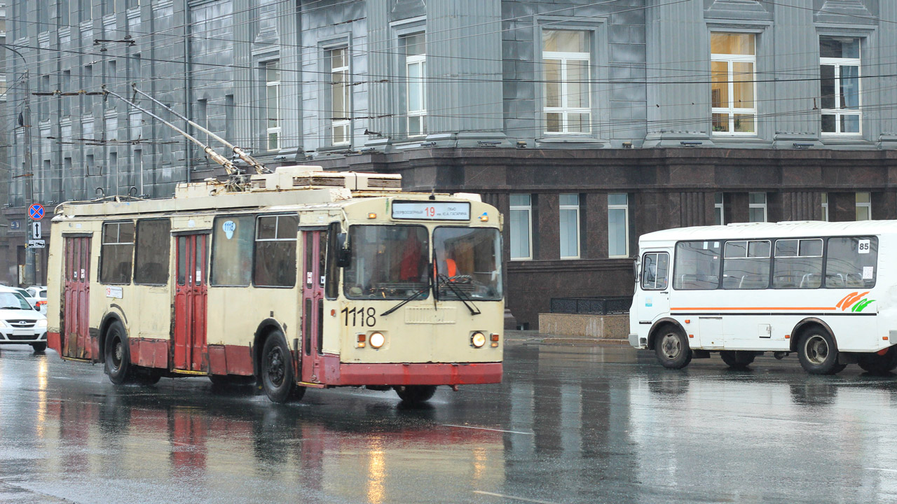 В Челябинске приступили к обновлению контактной сети для троллейбусов