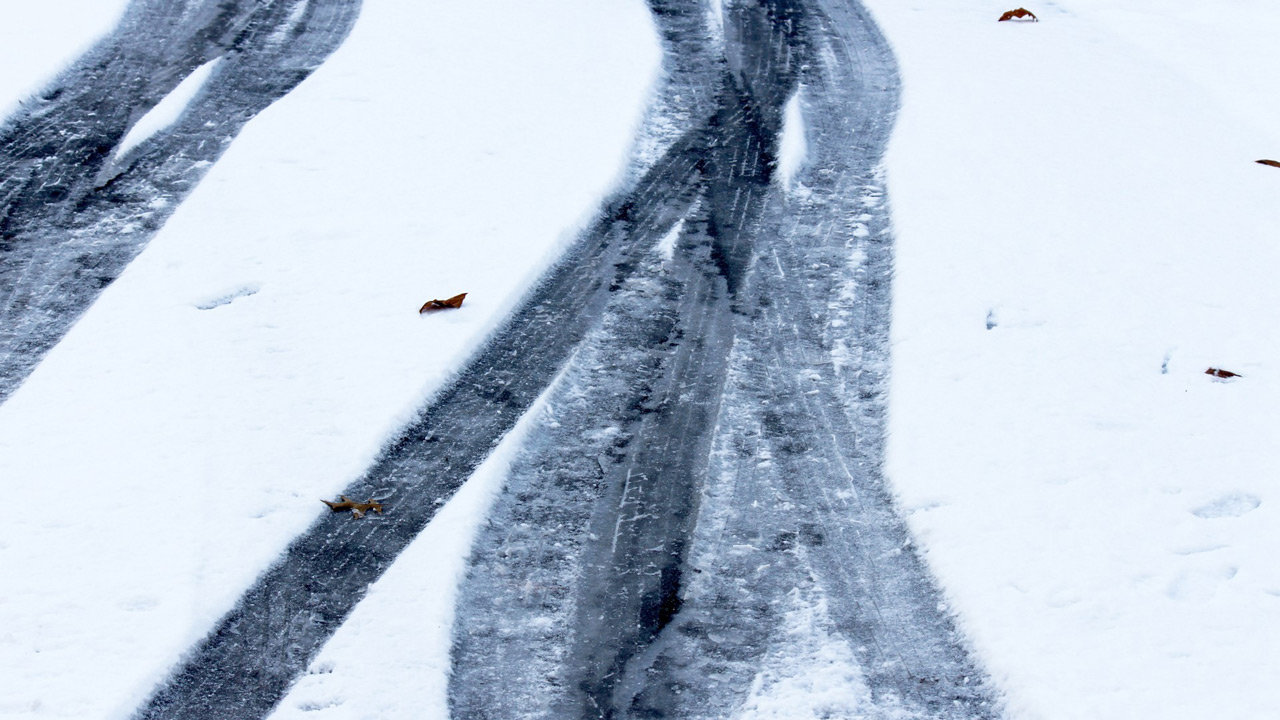 Снегопад с гололедом обрушится на Челябинскую область
