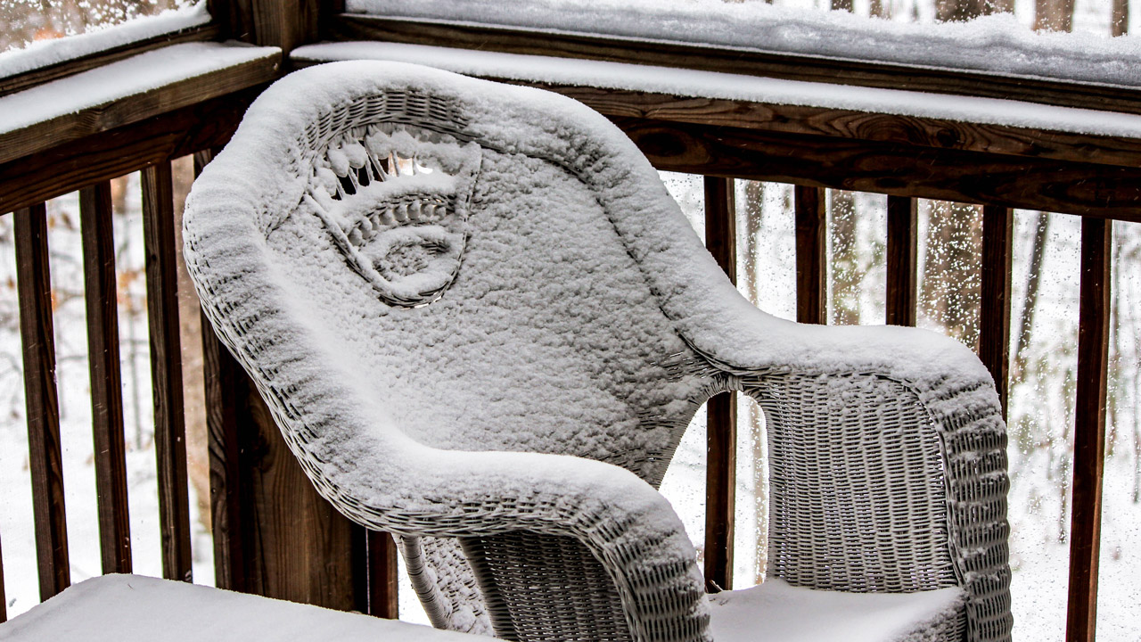 Снегопад с гололедом обрушится на Челябинскую область