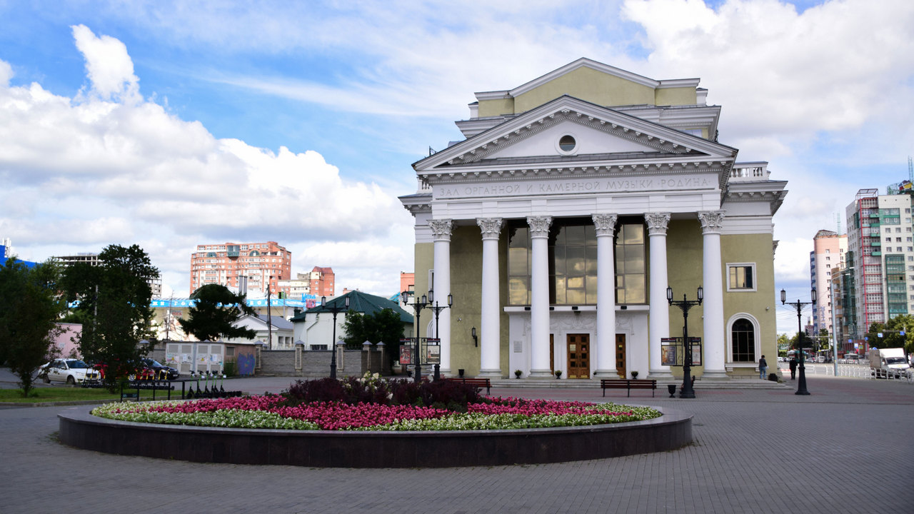 Начнут с гостевого маршрута: адресные таблички в Челябинске обновят