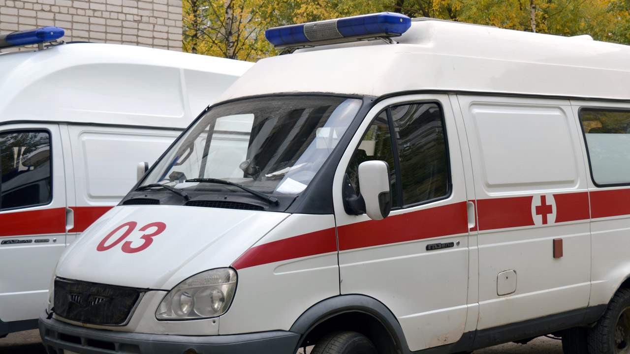 Скорая с пациентом попала в ДТП в Челябинске, один человек пострадал