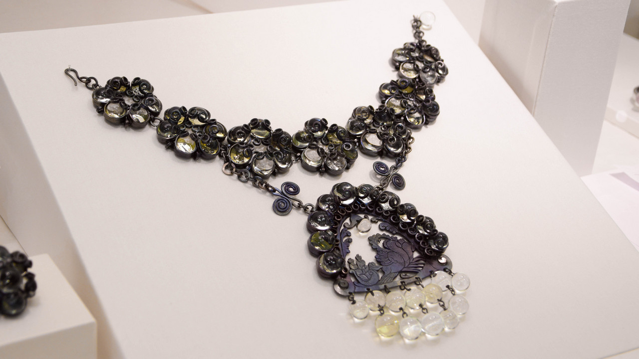 В Челябинске открылась выставка роскошных украшений XIX-XXI веков