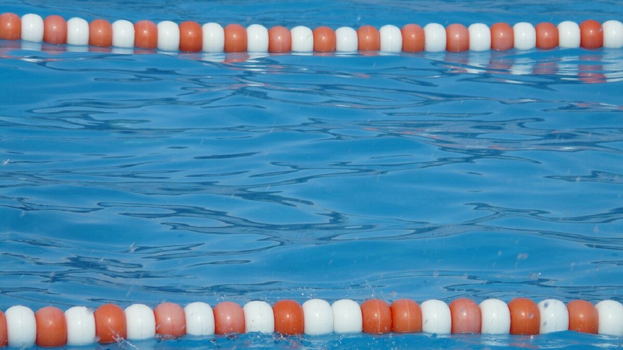 В Челябинске ребенок чуть не утонул во время тренировки в бассейне