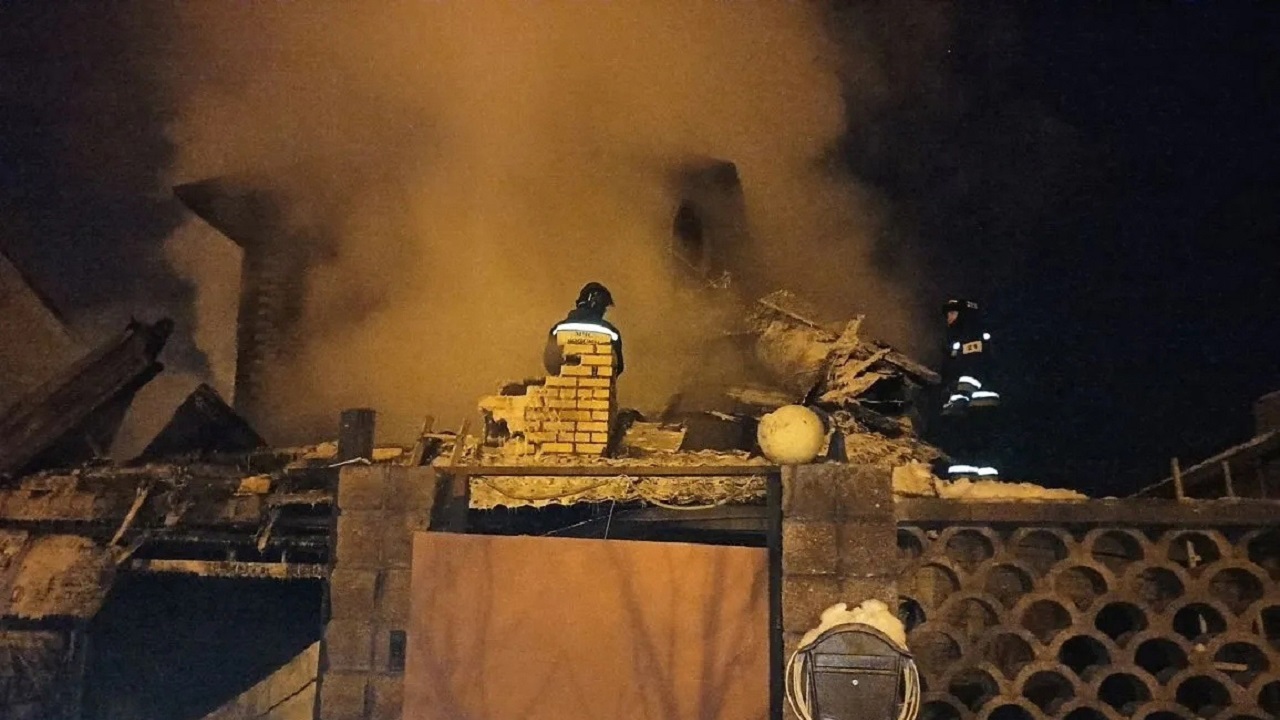 В Магнитогорске авто на газу сгорело вместе с гаражом из-за разгерметизации баллона В Магнитогорске авто на газу сгорело вместе с гаражом из-за разгерметизации баллона