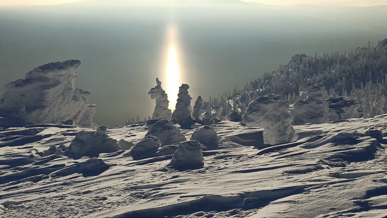 Необычное световое явление заметили в горах Челябинской области
