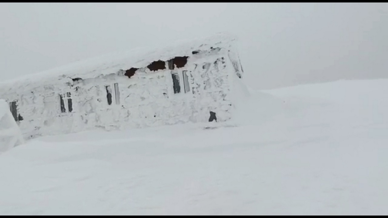 Дует быстрее скорости машины: в горах Челябинской области сняли голос ветра