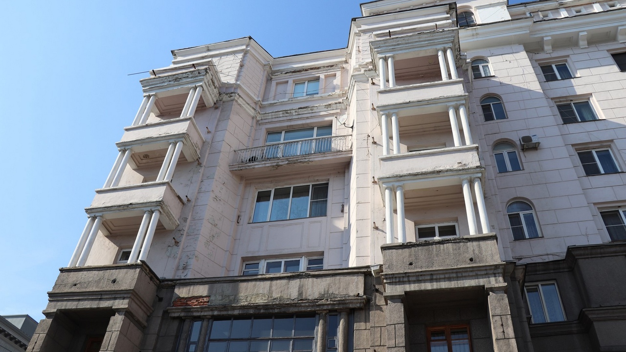 В центре Челябинска отреставрируют "Жилой дом облисполкома", которому почти 100 лет