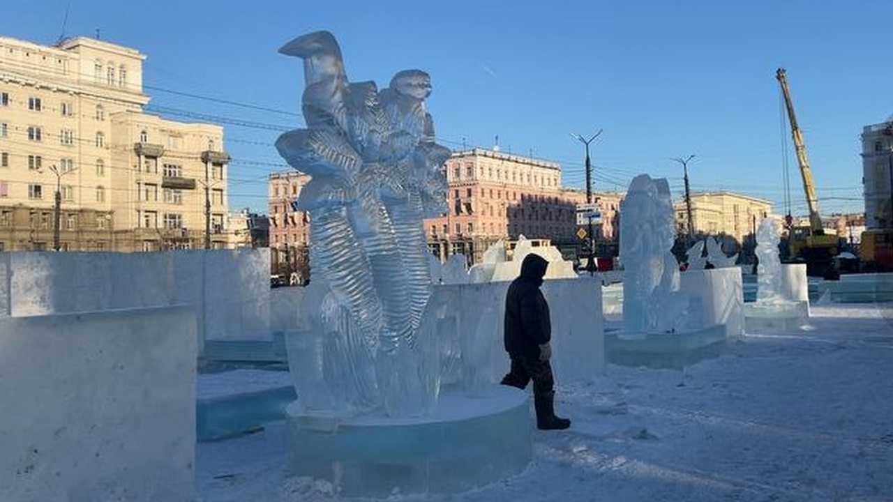 Опубликована афиша новогодних мероприятий в ледовом городке Челябинска