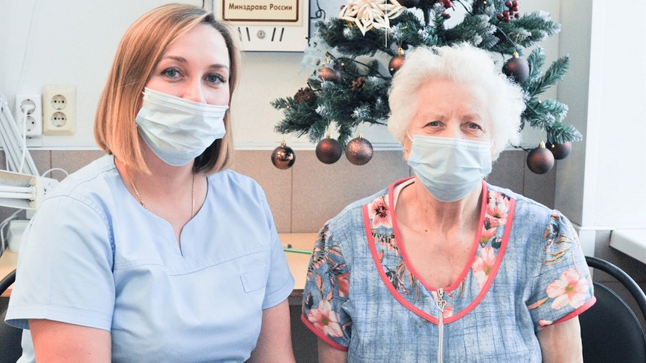Челябинские врачи спасли 77-летнюю пациентку с опасным заболеванием