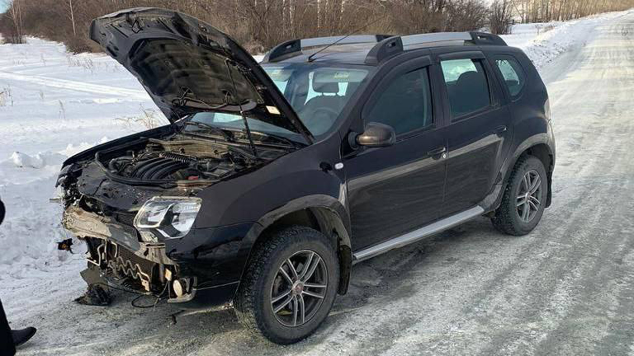  Легковой автомобиль попал под удар тепловоза на Южном Урале