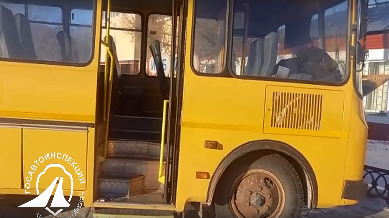 Автобус с фальшивыми номерами перевозил пассажиров в Челябинской области