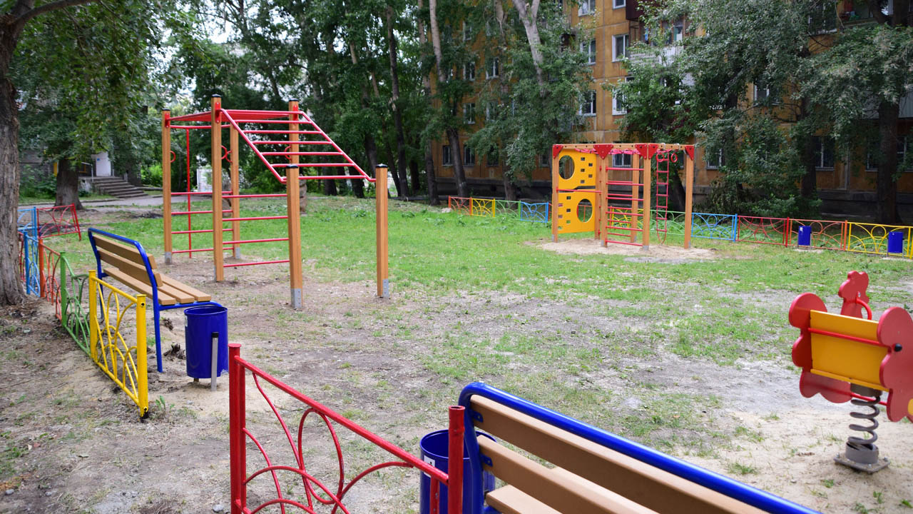 Жители Челябинска могут предложить свой двор для благоустройства