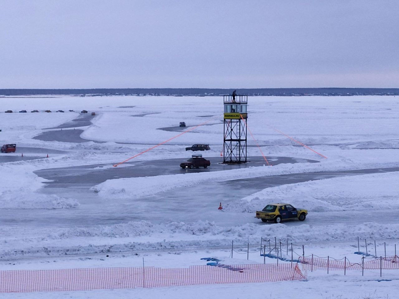 Эксперты Минэкологии Челябинской области проверили законность автогонок по льду озера