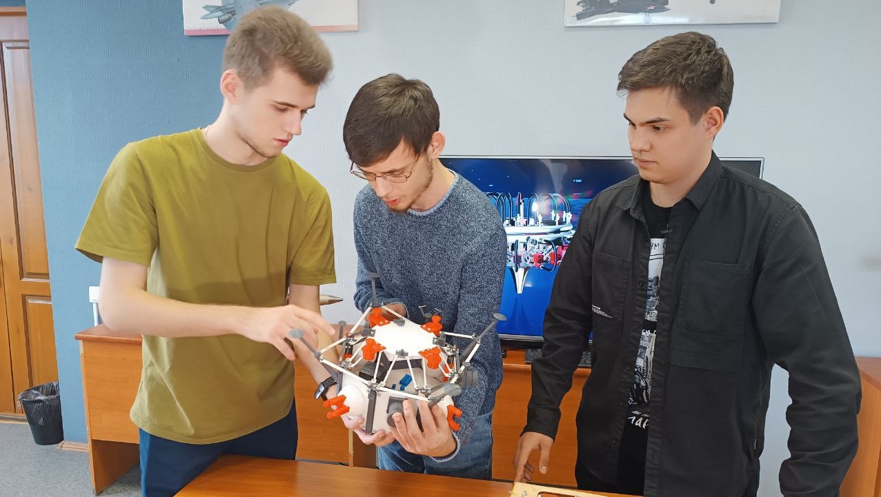 Челябинские студенты разработали аппарат для сбора и обезвреживания астероидов