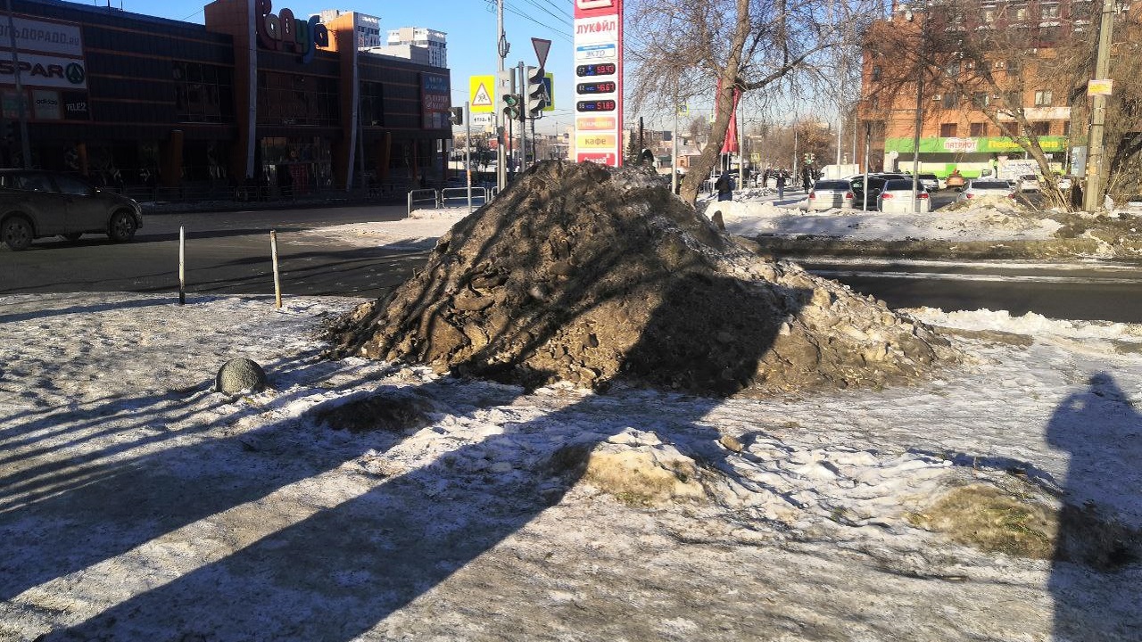 Рейд с дорожниками: как убирают улицы Челябинска