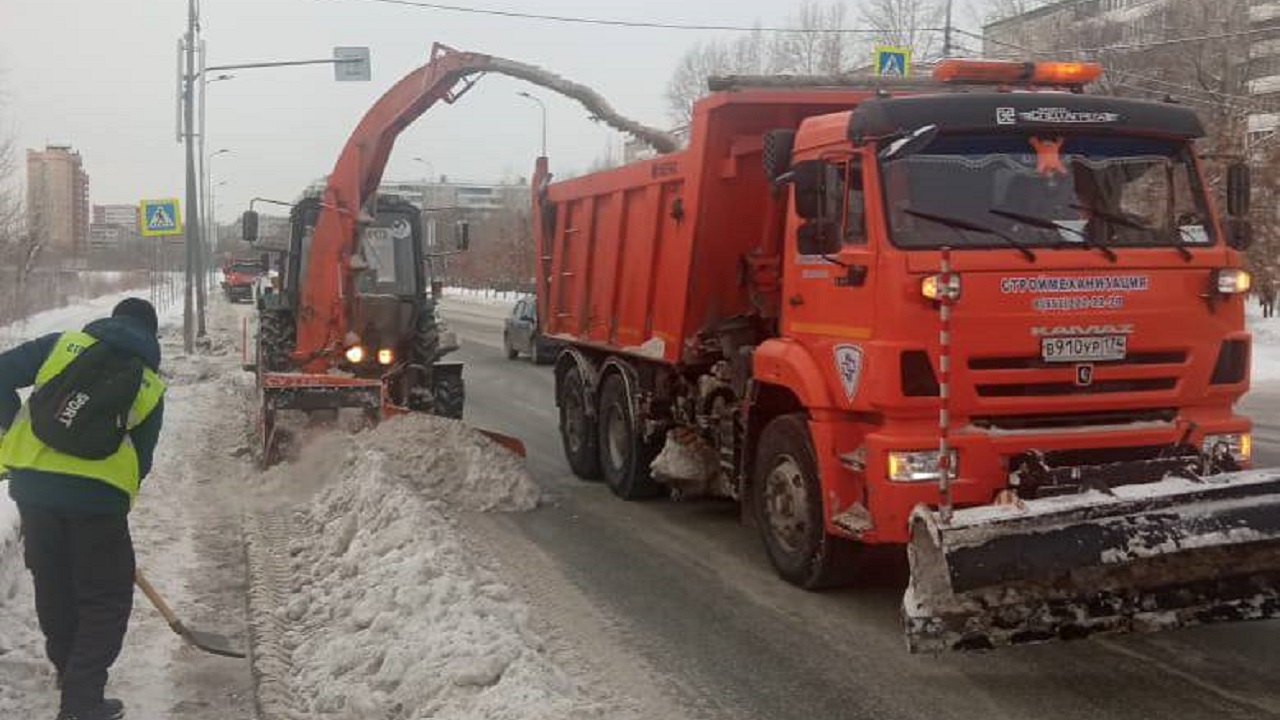 Дорожники Челябинска перешли на усиленный режим работы