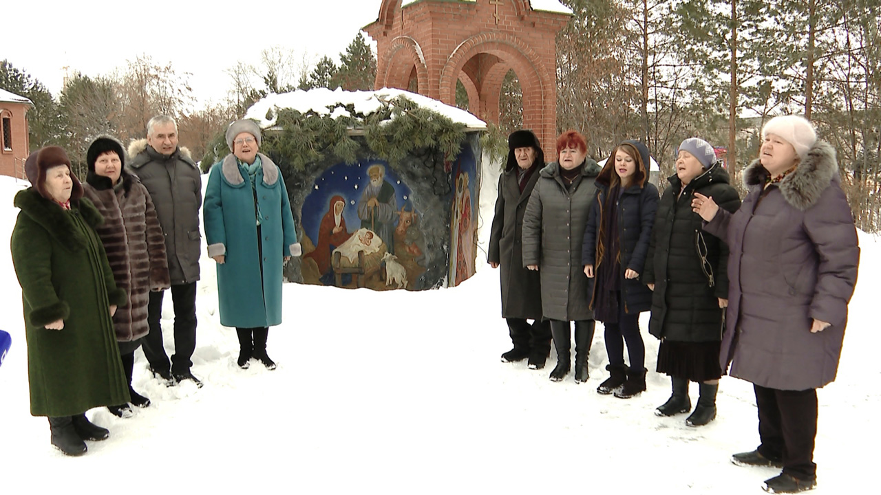 Колядки и одежда прихожан: в Челябинске рассказали о традициях празднования Рождества