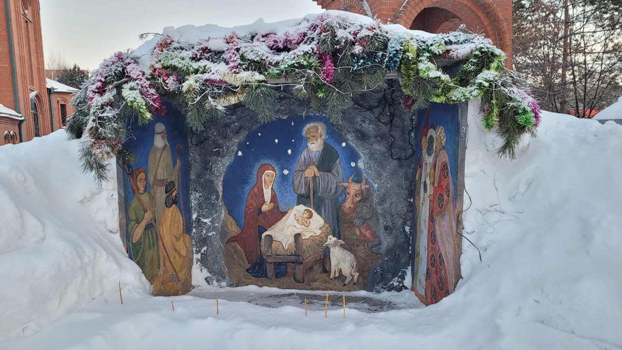 Колядки и одежда прихожан: в Челябинске рассказали о традициях празднования Рождества
