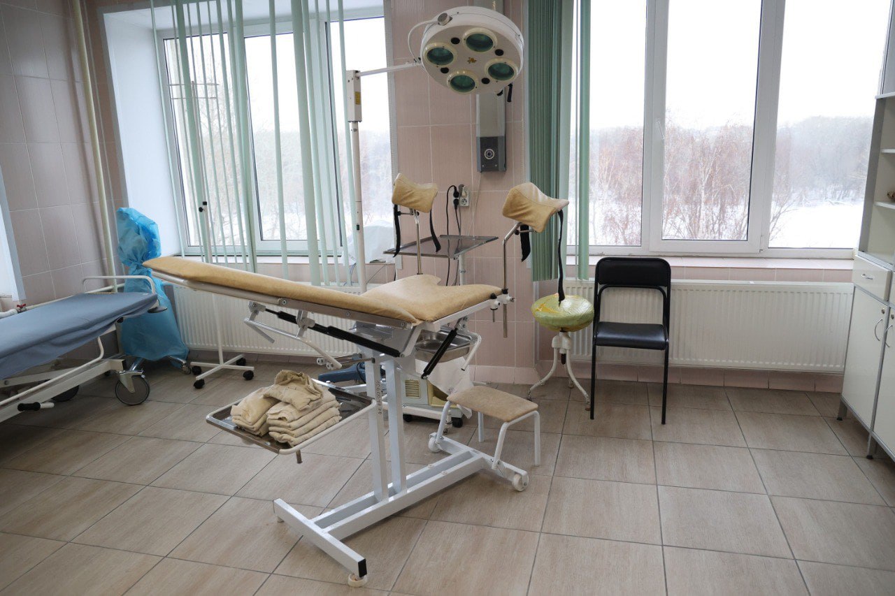Хирурги в Челябинске удалили у пациентки опухоль размером с арбуз