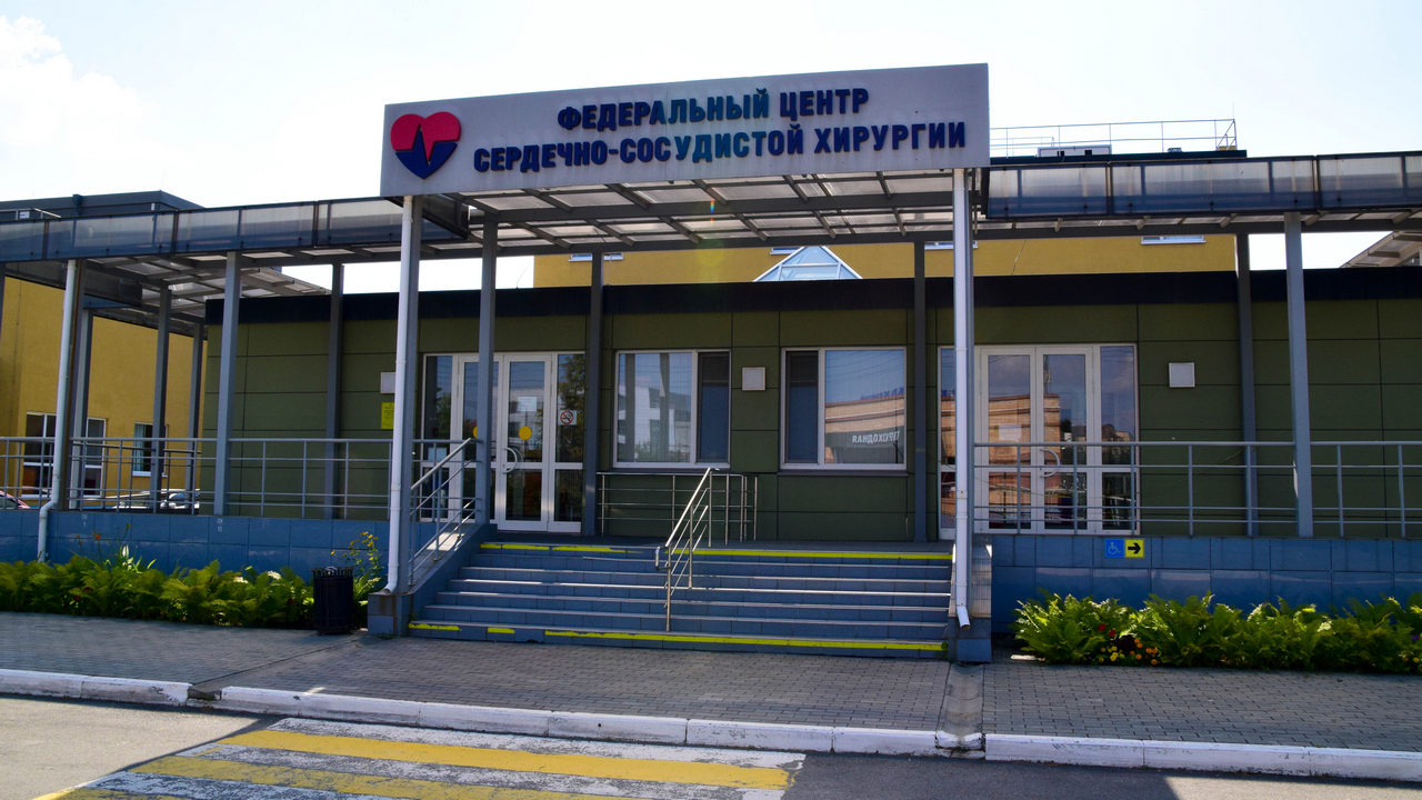 Челябинские врачи провели уникальную операцию на сердце профессионального футболиста Челябинские врачи провели уникальную операцию на сердце профессионального футболиста
