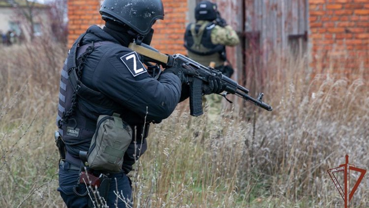 Челябинские росгвардейцы уничтожили взрывоопасный тайник в Запорожье